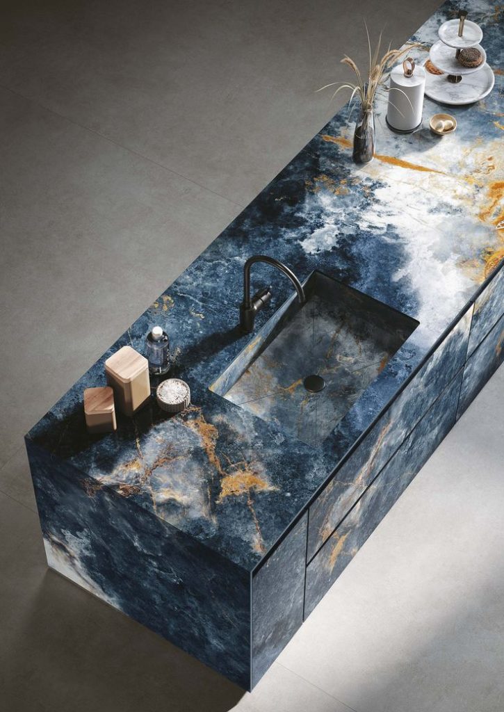 Kitchen Using Aqua Fusion Quartzite